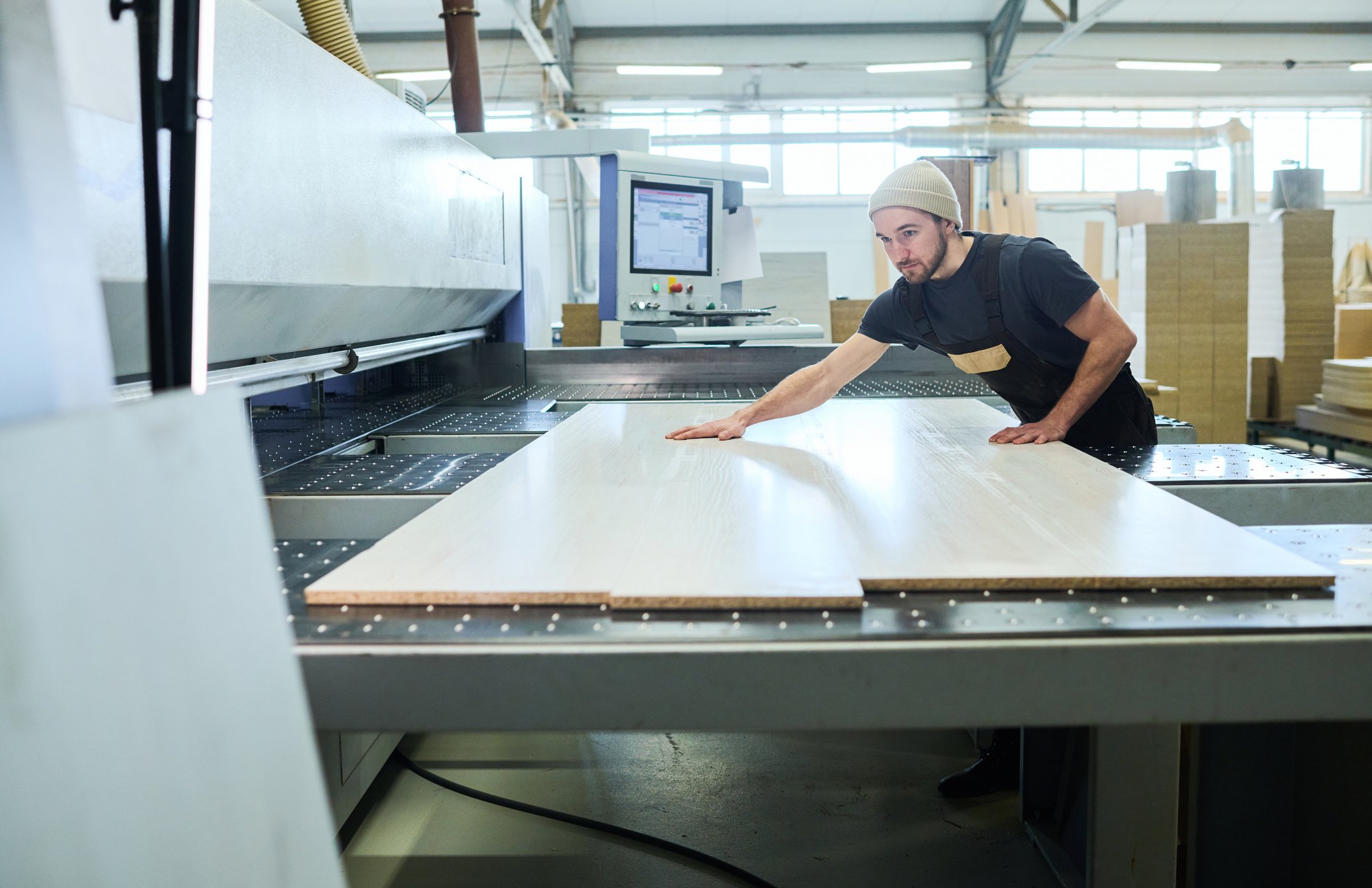 Professional panel cutting at SmartCutting Center
